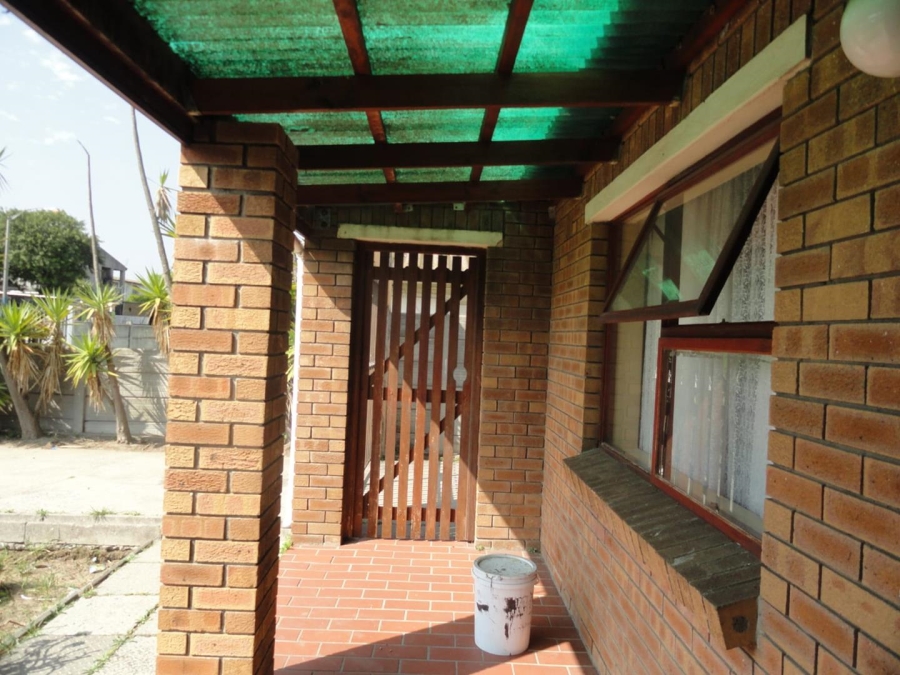 3 Bedroom Property for Sale in Leonsdale Western Cape